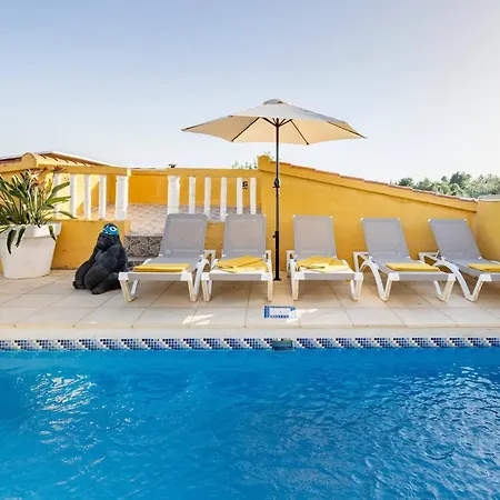Hébergement de vacances Casa Rosa Longterm Living And Workspace
