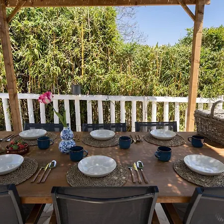 Casa Rosa Longterm Living And Workspace