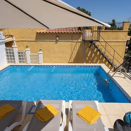 Casa Rosa Longterm Living And Workspace *